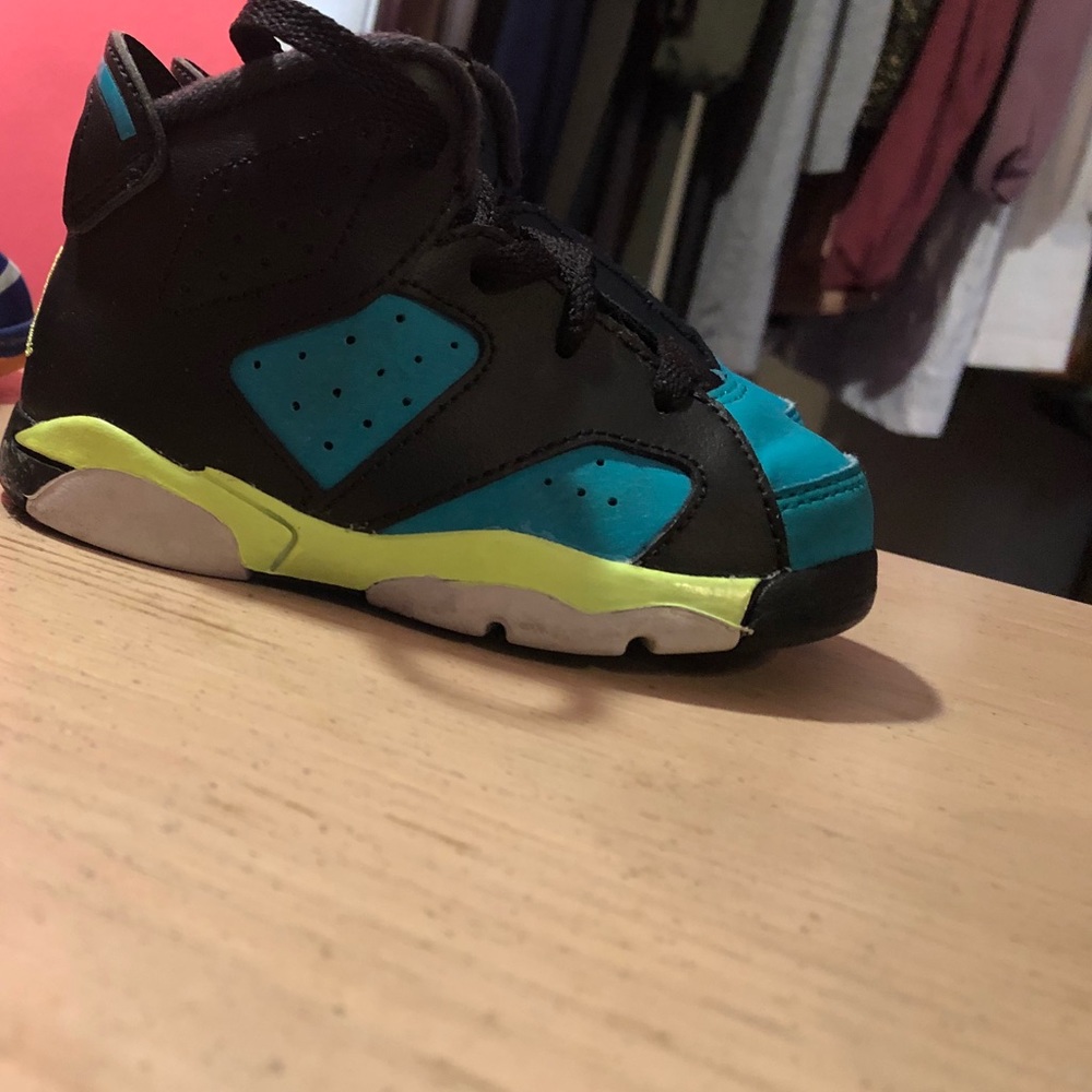 Jordan toddler size 6C